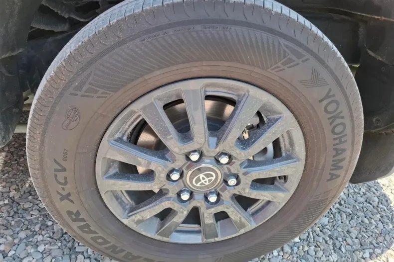 Toyota Land Cruiser 250 din 2024 cu 10.561 km - oferta TOY136578 - foto 18