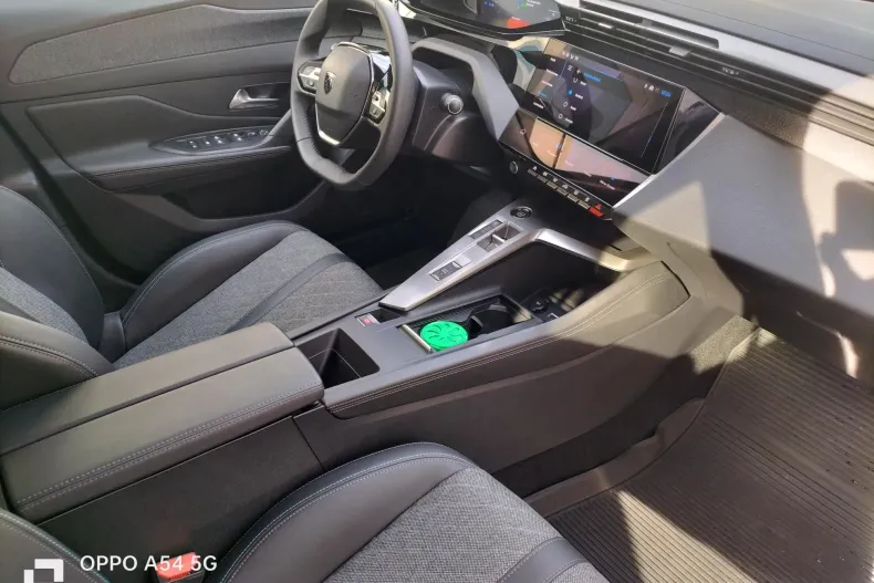 Peugeot 408 din 2023 cu 43.754 km - oferta PEU136582 - foto 19