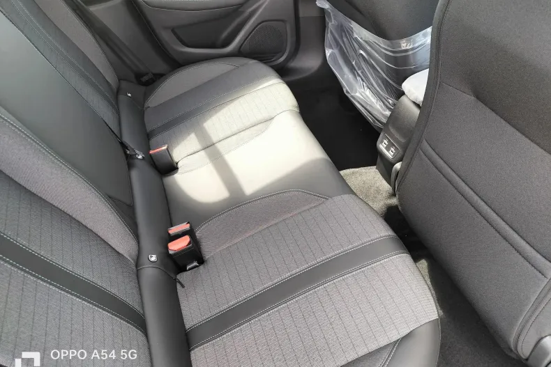 Peugeot 208 din 2023 cu 54 km - oferta PEU136583 - foto 11