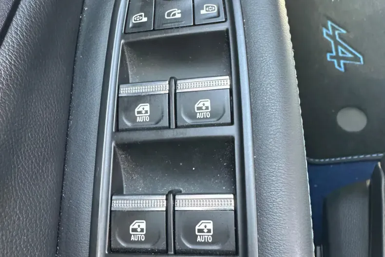 Renault Scenic din 2024 cu 5.200 km - oferta REN136587 - foto 9