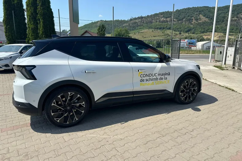 Renault Scenic din 2024 cu 5.200 km - oferta REN136587 - foto 15