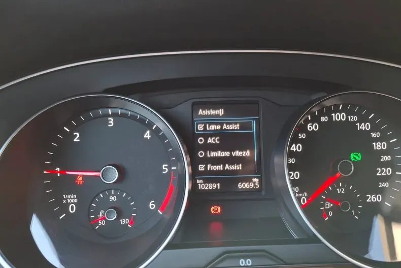 Volkswagen Passat din 2021 cu 102.891 km - oferta VOL136622 - foto 17