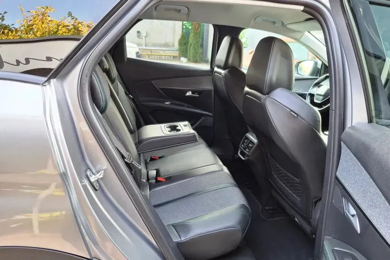 Peugeot 3008 din 2021 cu 113.328 km - oferta PEU136624 - foto 11