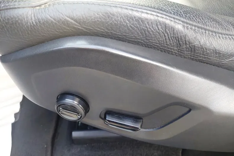 Volvo XC60 din 2021 cu 92.623 km - oferta VOL136628 - foto 14