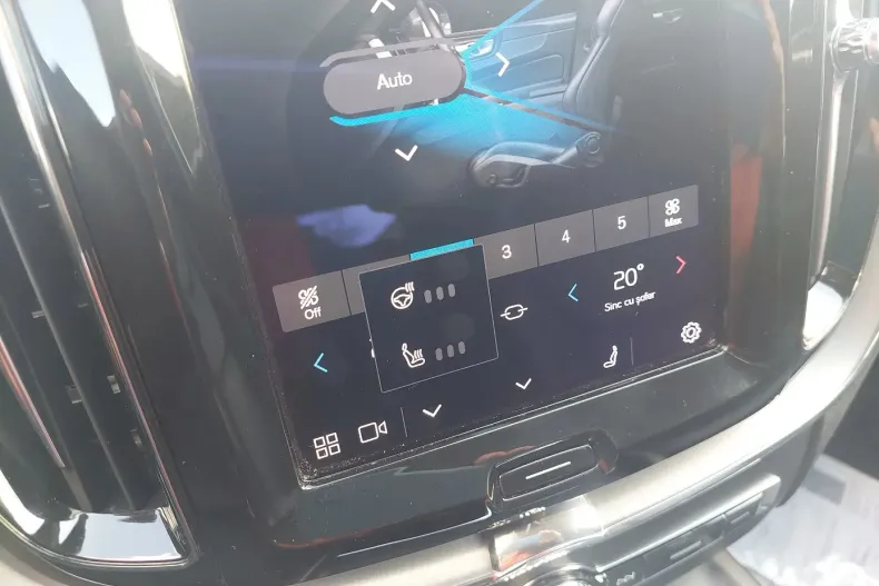 Volvo XC60 din 2021 cu 92.623 km - oferta VOL136628 - foto 17