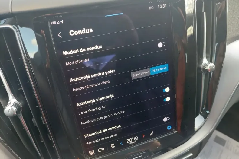 Volvo XC60 din 2021 cu 92.623 km - oferta VOL136628 - foto 23