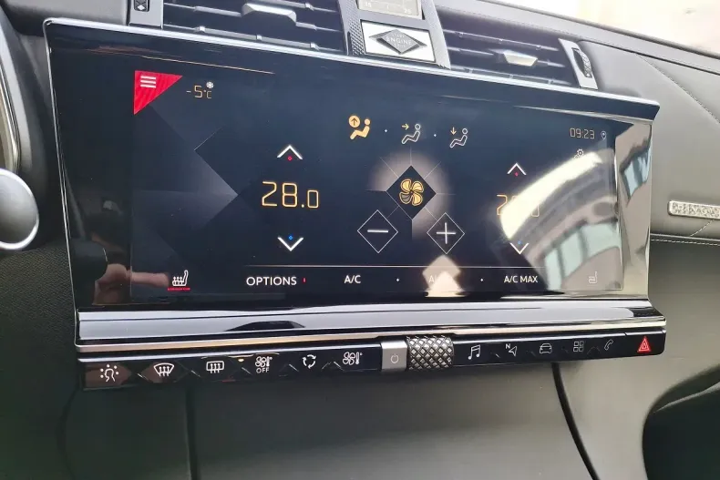 DS Automobiles DS 7 Crossback din 2020 cu 85.335 km - oferta DSA136629 - foto 25