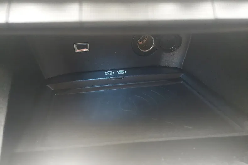 Peugeot 3008 din 2019 cu 125.008 km - oferta PEU136630 - foto 25