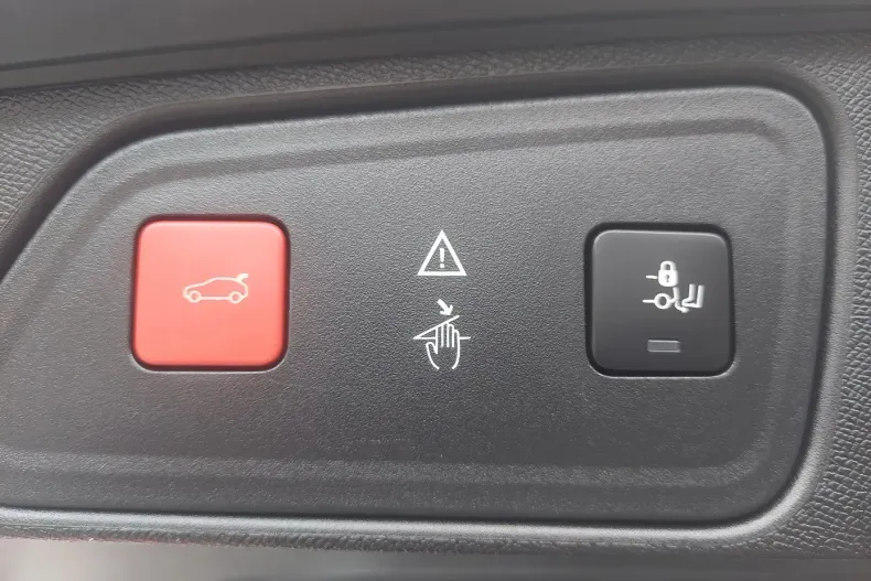 Peugeot 3008 din 2019 cu 125.008 km - oferta PEU136630 - foto 26