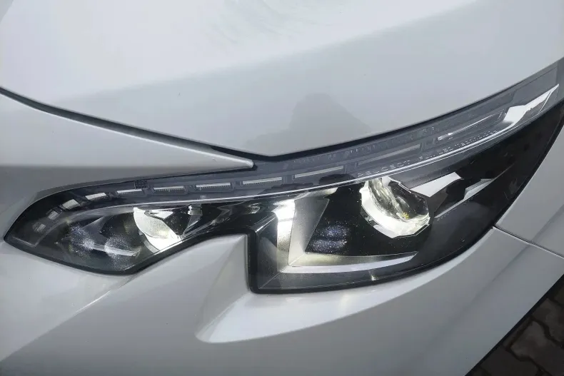 Peugeot 3008 din 2019 cu 125.008 km - oferta PEU136630 - foto 27