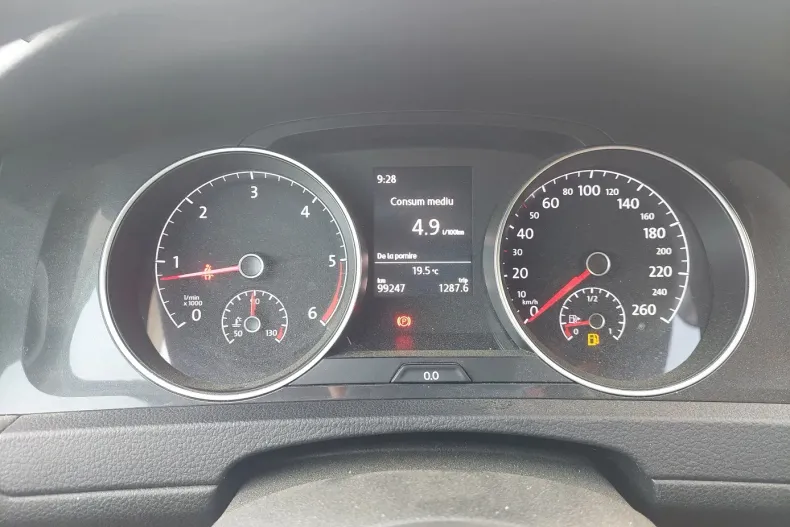 Volkswagen Golf din 2019 cu 96.806 km - oferta VOL136631 - foto 7