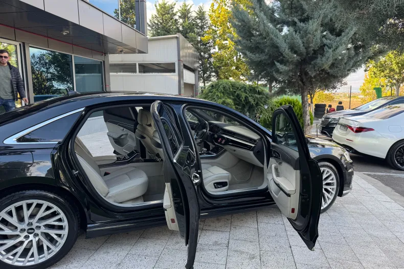 Audi A8 din 2023 cu 124.000 km - oferta AUD136646 - foto 36