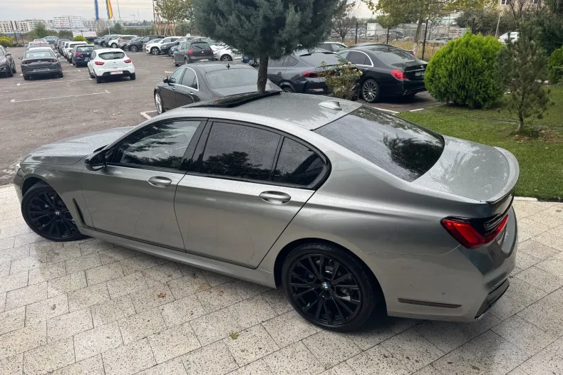 BMW Seria 7 din 2020 cu 170.000 km - oferta BMW136647 - foto 4