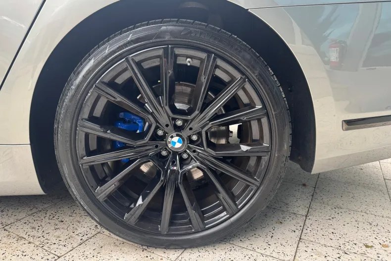 BMW Seria 7 din 2020 cu 170.000 km - oferta BMW136647 - foto 35