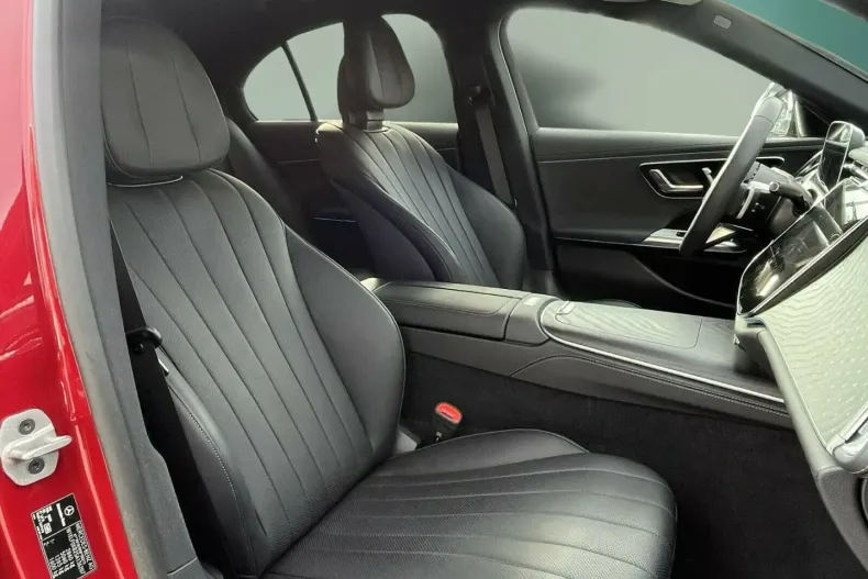 Mercedes-Benz E 300 din 2024 cu 17.051 km - oferta MER136657 - foto 12