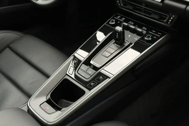 Porsche 992 din 2024 cu 24.300 km - oferta POR136669 - foto 12