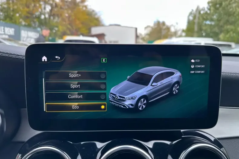 Mercedes-Benz GLC 200 din 2022 cu 35.900 km - oferta MER136671 - foto 18