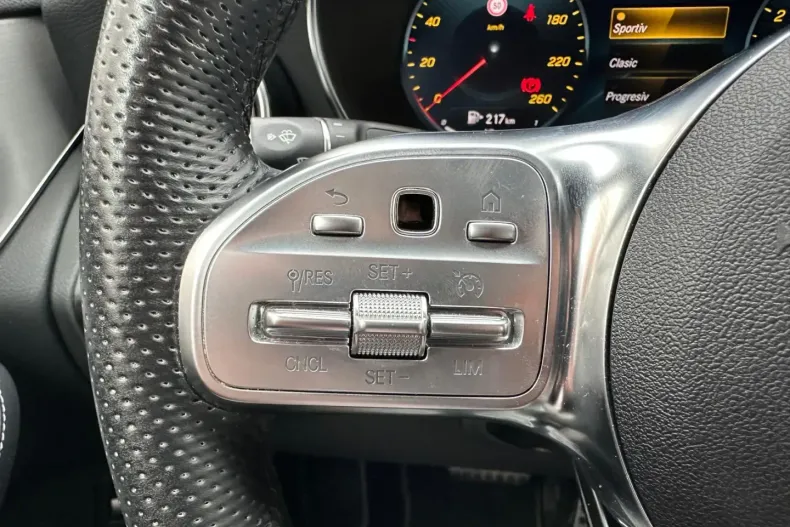 Mercedes-Benz GLC 200 din 2022 cu 35.900 km - oferta MER136671 - foto 22