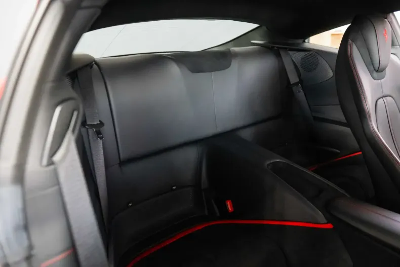 Ferrari Roma din 2022 cu 12.635 km - oferta FER136675 - foto 19