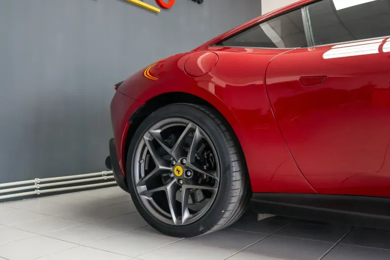 Ferrari Roma din 2022 cu 12.635 km - oferta FER136675 - foto 23