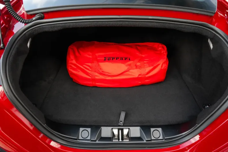 Ferrari Roma din 2022 cu 12.635 km - oferta FER136675 - foto 27