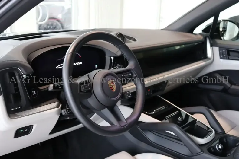 Porsche Cayenne din 2024 cu 24.445 km - oferta POR136678 - foto 1