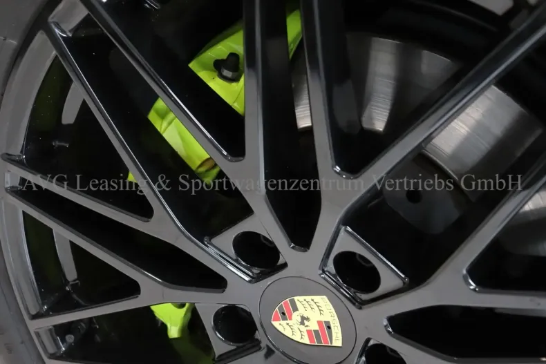 Porsche Cayenne din 2024 cu 24.445 km - oferta POR136678 - foto 34