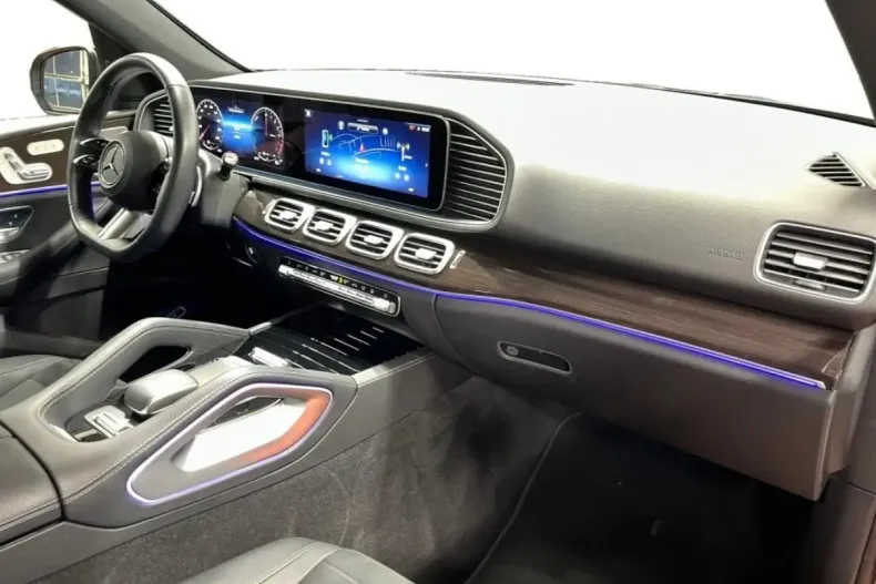 Mercedes-Benz GLE 350 din 2024 cu 20.360 km - oferta MER136684 - foto 3