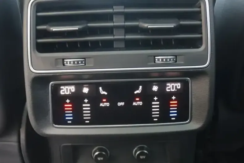 Audi RSQ8 din 2024 cu 29.900 km - oferta AUD136686 - foto 17