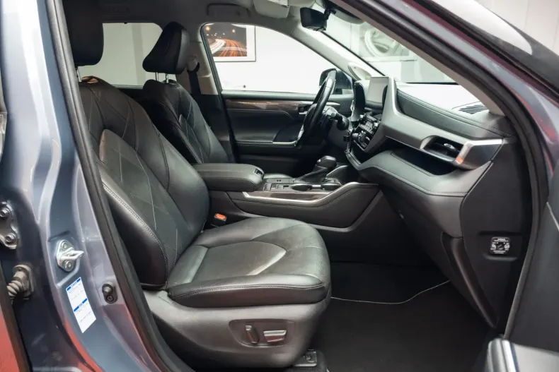 Toyota Highlander din 2021 cu 118.000 km - oferta TOY136708 - foto 19