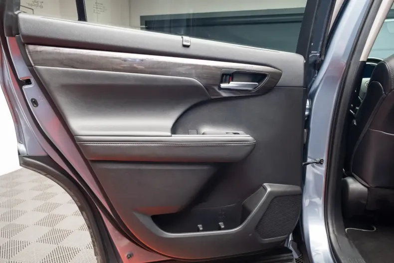 Toyota Highlander din 2021 cu 118.000 km - oferta TOY136708 - foto 20