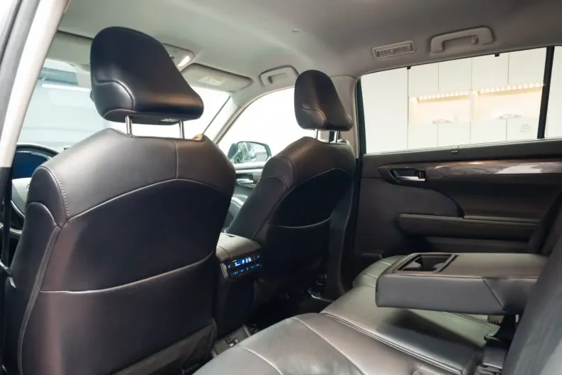 Toyota Highlander din 2021 cu 118.000 km - oferta TOY136708 - foto 21