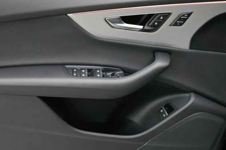 Audi Q8 din 2024 cu 28.100 km - oferta AUD136718 - foto 14