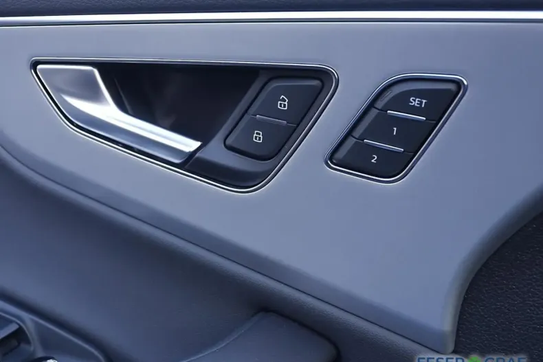 Audi Q8 din 2024 cu 20.453 km - oferta AUD136719 - foto 12