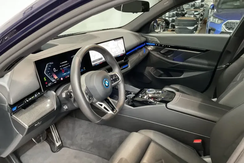 BMW 530 din 2024 cu 13.500 km - oferta BMW136732 - foto 6