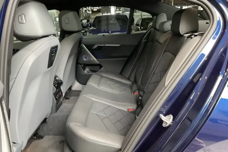 BMW 530 din 2024 cu 13.500 km - oferta BMW136732 - foto 9