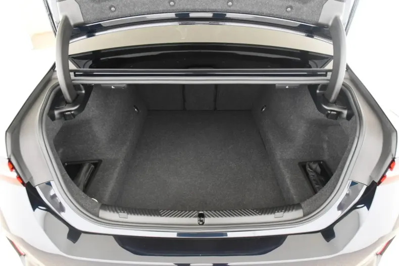 BMW 520 din 2024 cu 45.900 km - oferta BMW136738 - foto 9