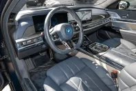 BMW M760 din 2024 cu 33.951 km - oferta BMW136759 - foto 8