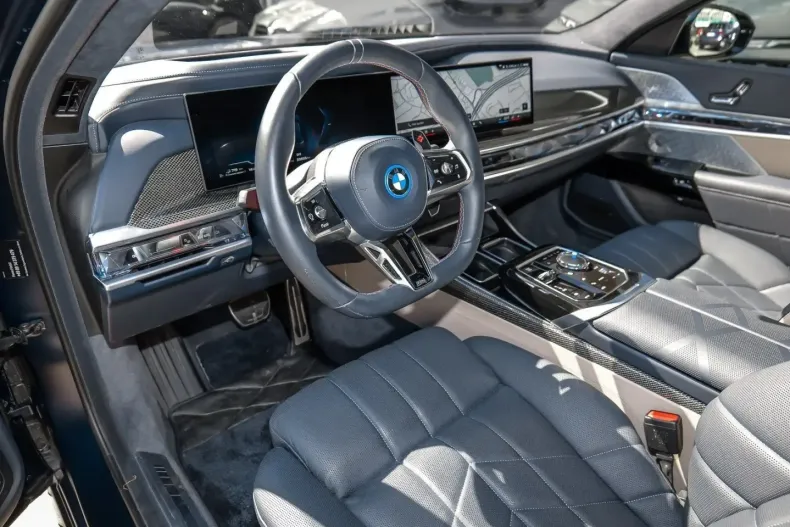 BMW M760 din 2024 cu 33.951 km - oferta BMW136759 - foto 8