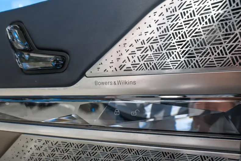 BMW M760 din 2024 cu 33.951 km - oferta BMW136759 - foto 16