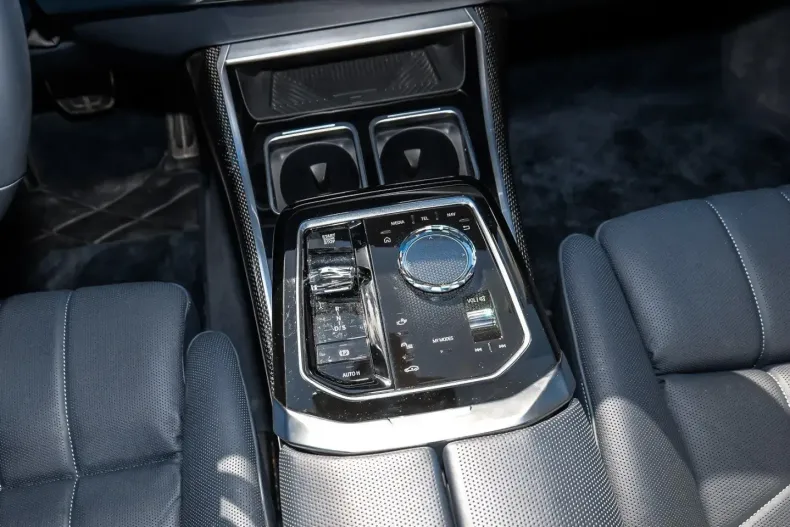 BMW M760 din 2024 cu 33.951 km - oferta BMW136759 - foto 17