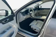 Volvo XC60 din 2024 cu 10.359 km - oferta VOL136762 - foto 9