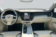 Volvo XC60 din 2024 cu 10.359 km - oferta VOL136762 - foto 11