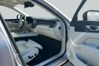 Volvo XC60 din 2024 cu 10.359 km - oferta VOL136762 - foto 12