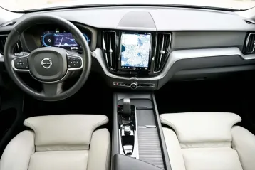Volvo XC60 din 2022 - oferta VOL136766