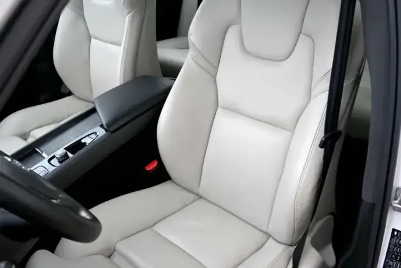 Volvo XC60 din 2022 cu 52.000 km - oferta VOL136766 - foto 10