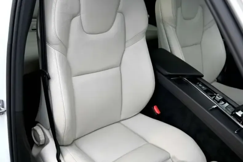 Volvo XC60 din 2022 cu 52.000 km - oferta VOL136766 - foto 11