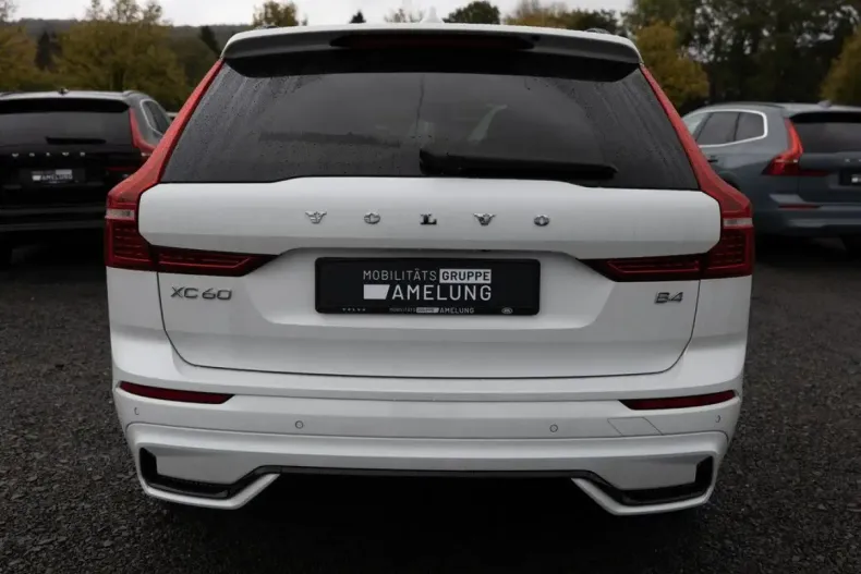 Volvo XC60 din 2023 cu 37.768 km - oferta VOL136767 - foto 4