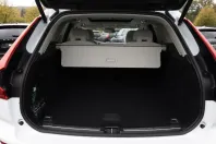 Volvo XC60 din 2023 cu 37.768 km - oferta VOL136767 - foto 8