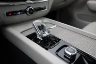 Volvo XC60 din 2023 cu 37.768 km - oferta VOL136767 - foto 18